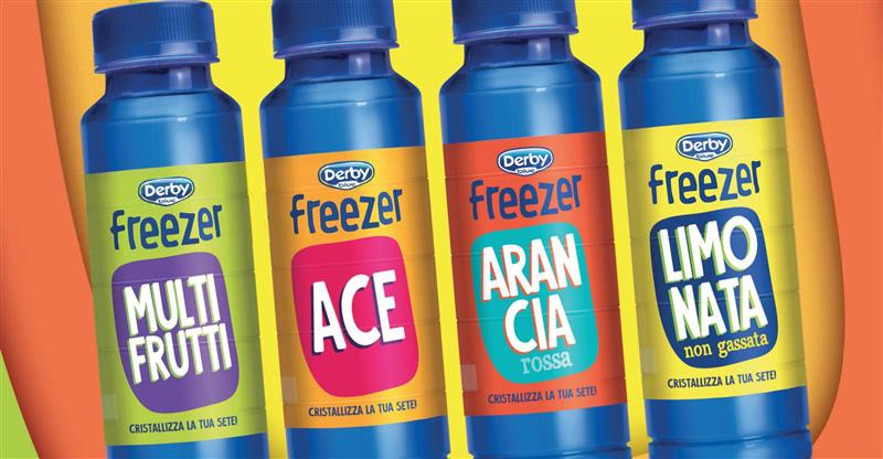 Derby Blue Freezer si rifà il look per vending e horeca: nuova bottiglia pet da 360 ml con 50% di plastica riciclata