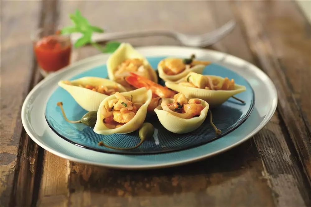 Conchiglioni ripieni al ragù di mare