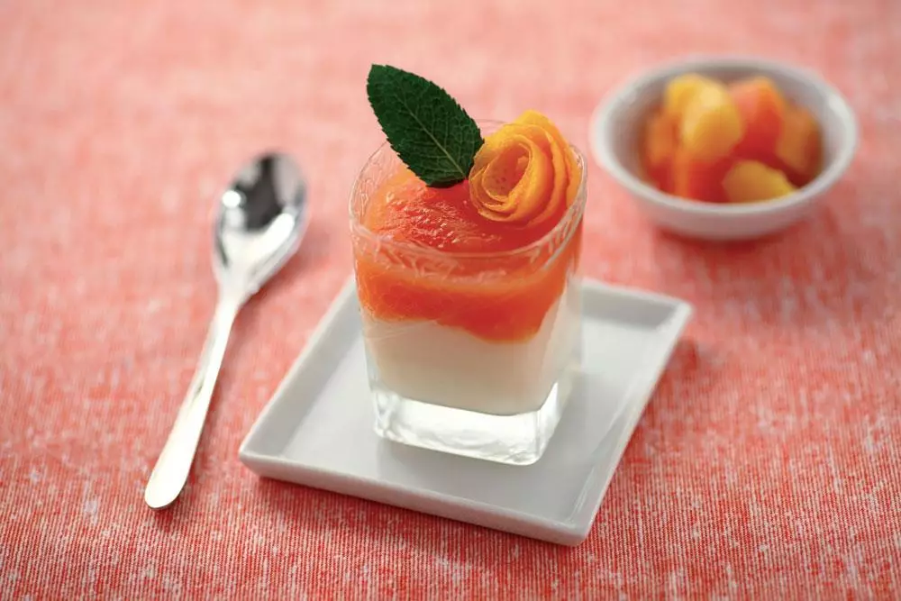Panna cotta alle pesche e mango