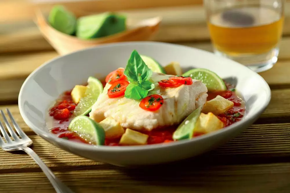 Merluzzo all’acquapazza con polpa Grancubetti, patate e lime