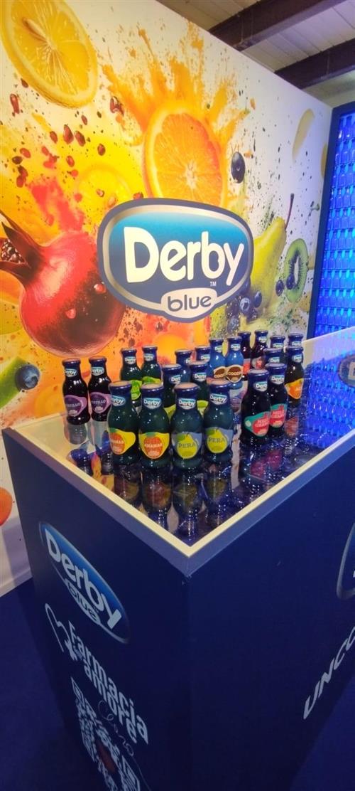 Derby Blue e Clara: Partnership “Unconventional”  che celebra le Nuove Generazioni